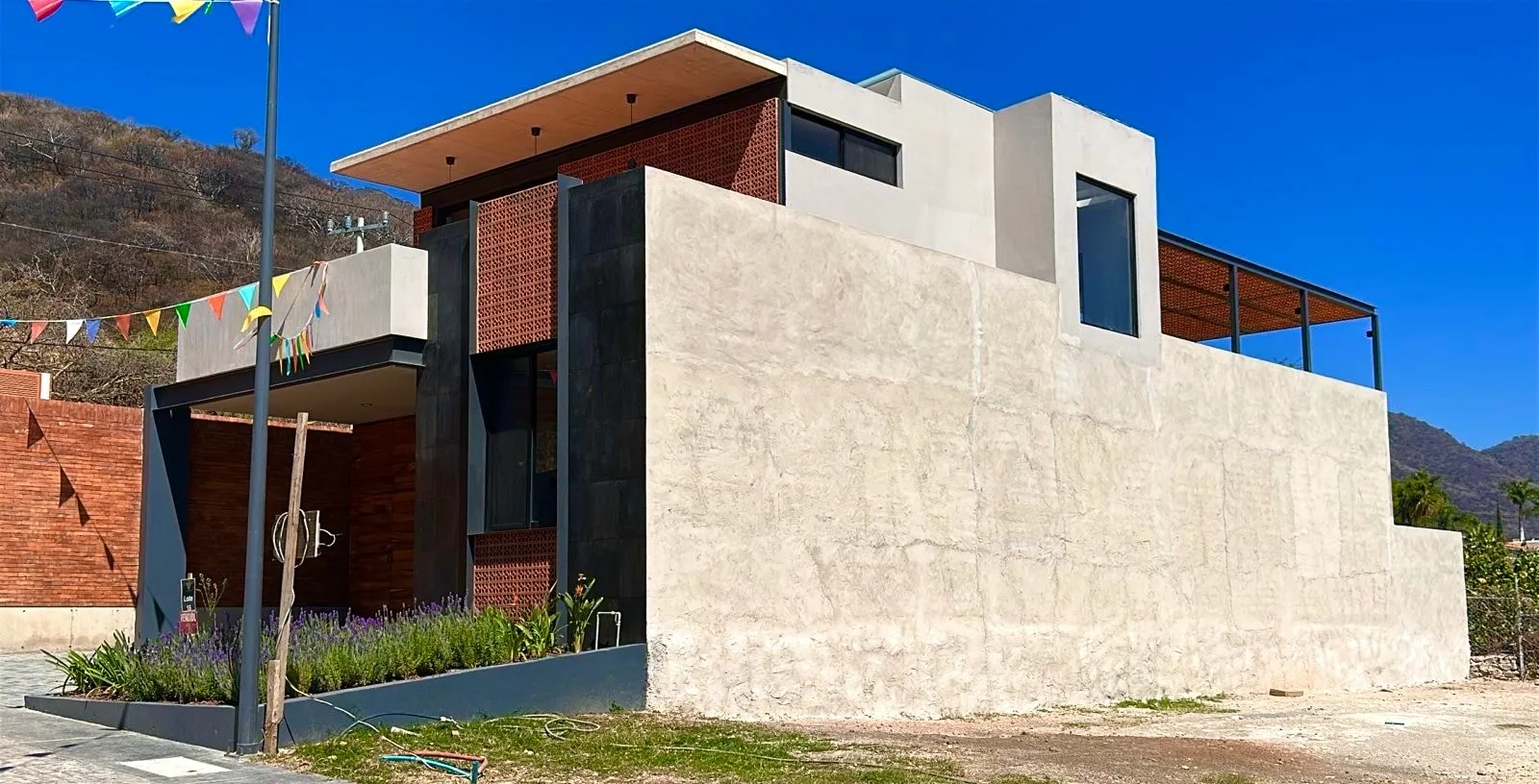 Casa en preventa en Ajijic exclusivo coto 2 niveles 2